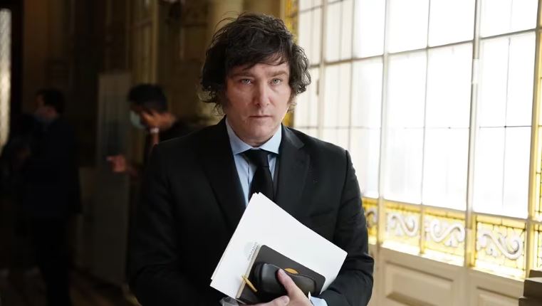 Milei enfrentará el primer test en el Congreso con la misteriosa “ley ómnibus” que marcará su relación con la oposición