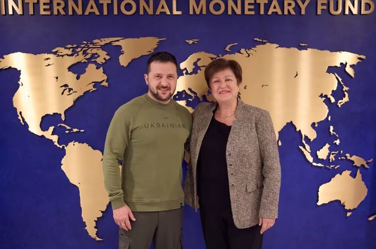 El FMI entregó a Ucrania $900 millones después de encontrar indicadores más “sólidos de lo esperado” en su macroeconomía