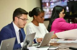 Megaoperativo y detenciones en Ecuador: la fiscal general acusó a Rafael Correa por dar un alerta que ayudó a escapar a funcionarios