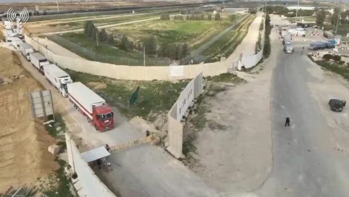 Israel acordó abrir otro paso para permitir el ingreso de ayuda humanitaria a Gaza y descongestionar Rafah