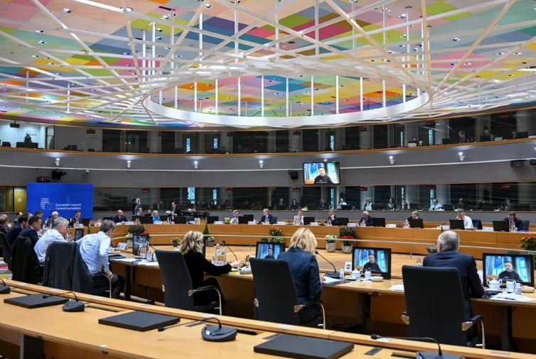 La Unión Europea aprobó la duodécima tanda de sanciones contra Rusia