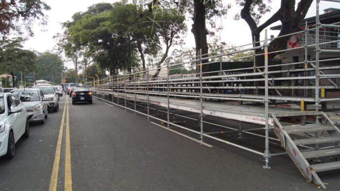 Ya inició colocación de tarimas en Paseo Colón, Calle 42 y Avenida Segunda por Festival de la Luz