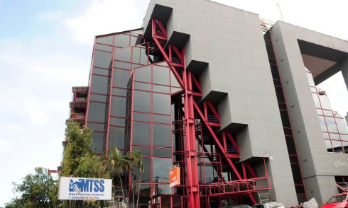 Trabajo abrirá sus oficinas en todo el país desde este miércoles para recibir denuncias por no pago del aguinaldo