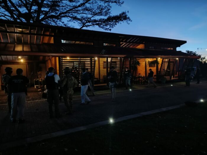 Intervienen banda criminal de 40 personas dedicada al robo de vehículos: Buscaban automotores 4X4