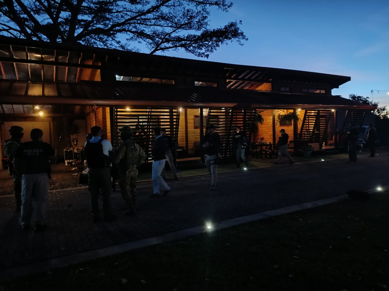 Intervienen banda criminal de 40 personas dedicada al robo de vehículos: Buscaban automotores 4X4