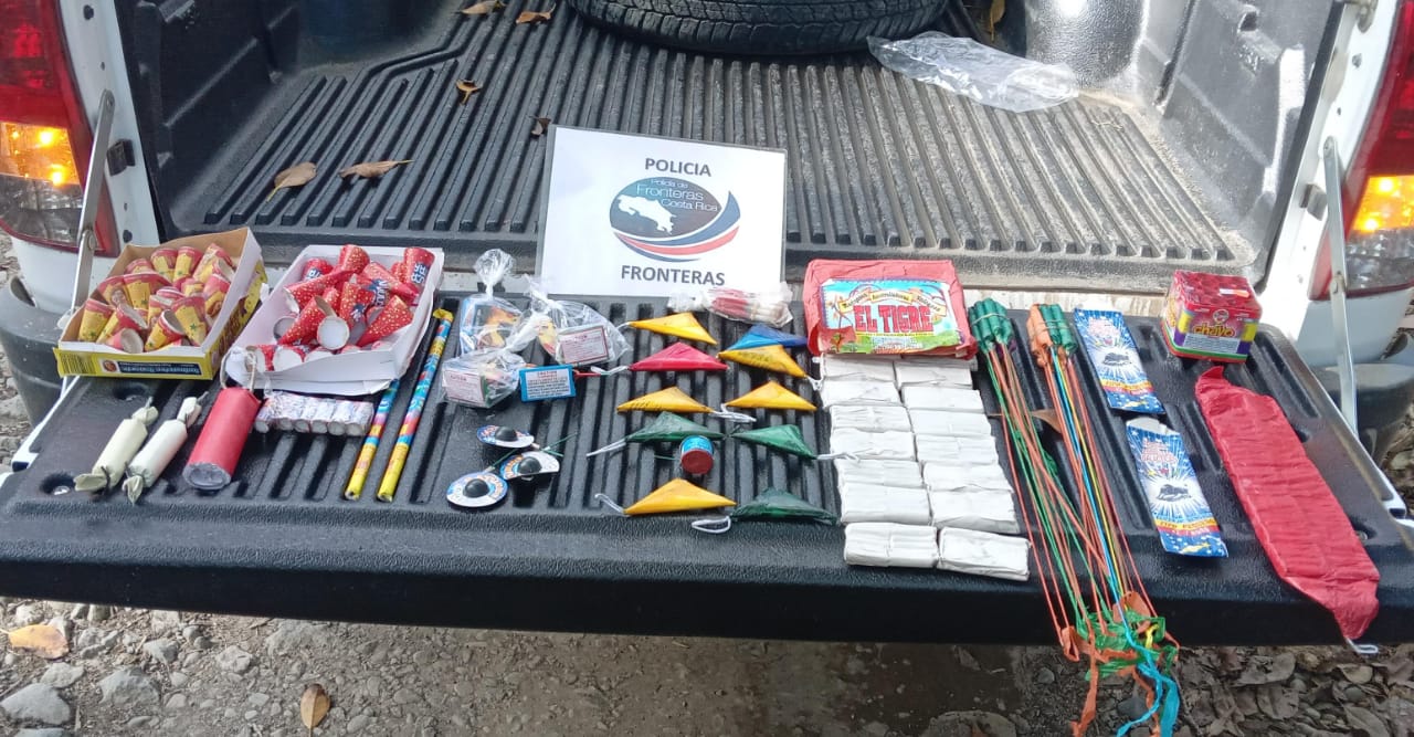 Fuerza Pública decomisó más de 8 mil unidades de pólvora ilegal en lo que va de diciembre