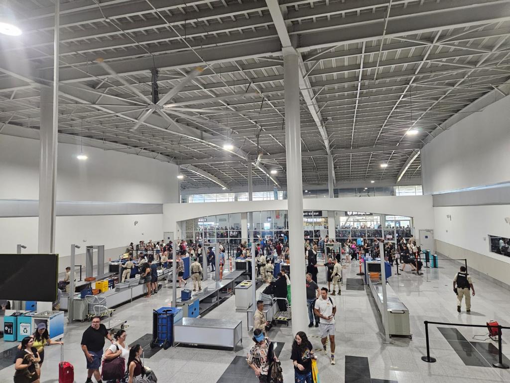 El sábado 23 de diciembre de este año fue el día de mayor tránsito en la historia del Aeropuerto de Guanacaste