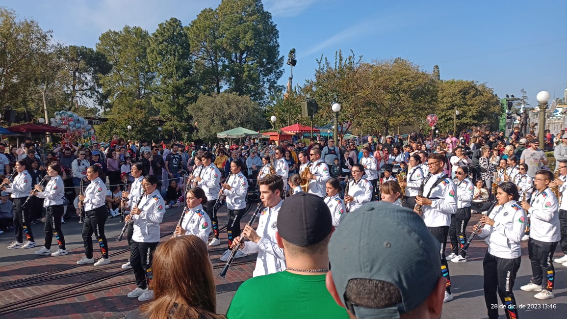 Banda de Zarcero se presentará en el Desfile de las Rosas con música latina y elementos de la cultura boruca