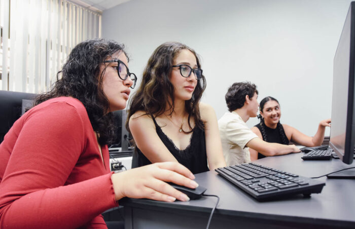 Cerca de 2000 estudiantes de primer ingreso se han matriculado en el TEC