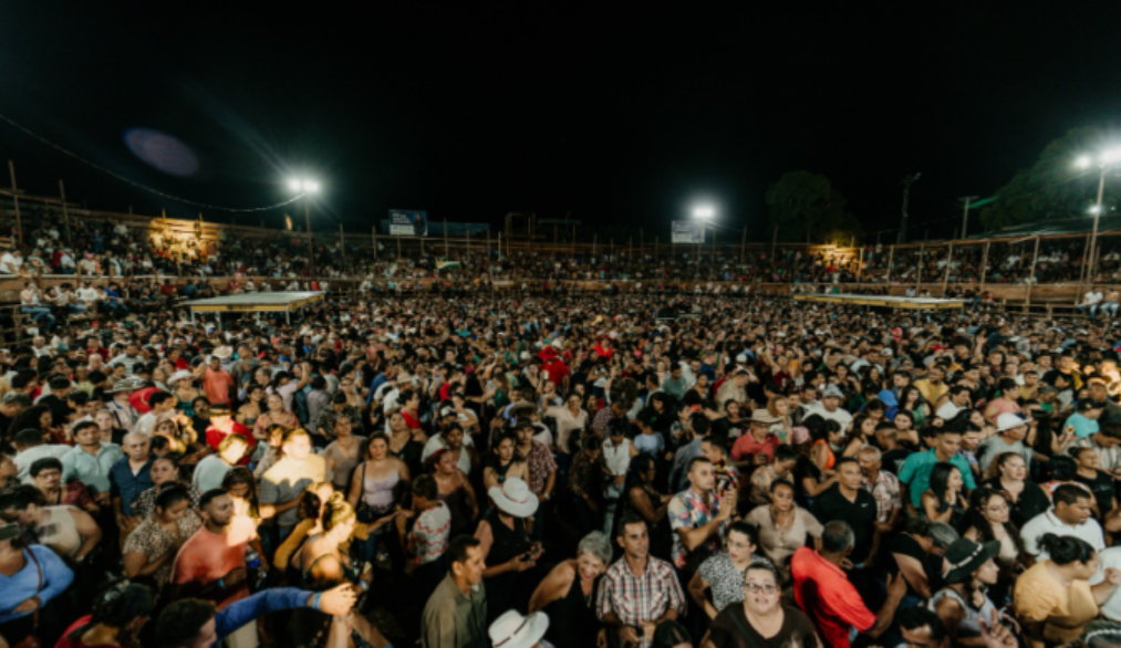 Fiestas Típicas Nacionales de Santa Cruz dieron inicio este domingo y se extenderán por una semana
