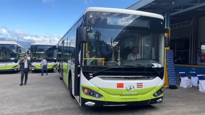 Buses eléctricos donados por China funcionarán en rutas fuera del GAM