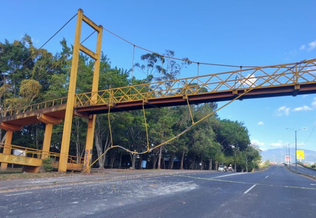 CONAVI estima que nuevo puente peatonal en Parque de la Paz esté colocado en mayo