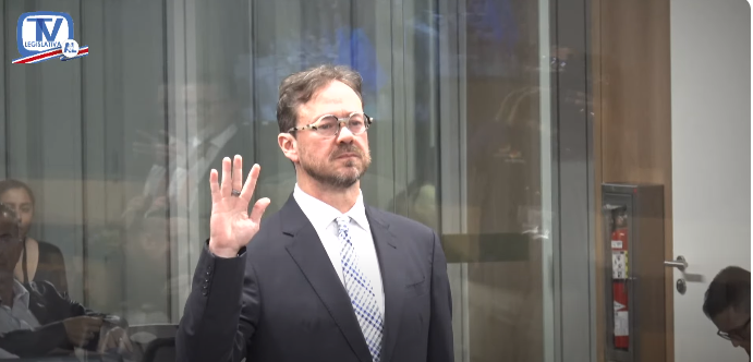Federico Cruz rechazó haber pertenecido al gobierno del Presidente Rodrigo Chaves