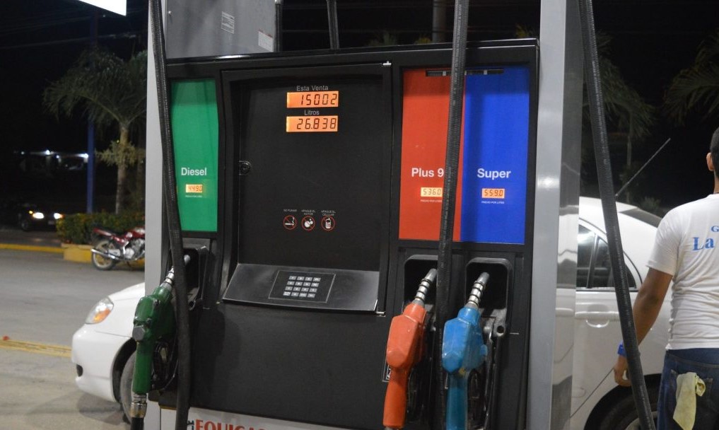 RECOPE anuncia rebaja de ¢25 en gasolina súper y de ¢7 en el diésel para noviembre