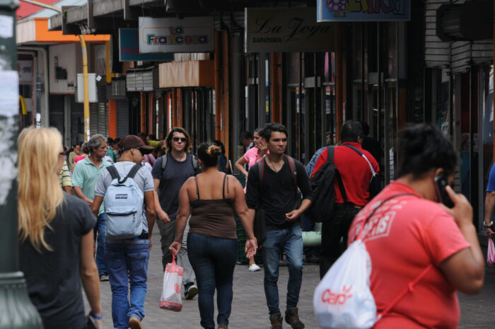 UCR pronostica que la economía nacional crecerá entre 4,23 % y el 4,78 % este año