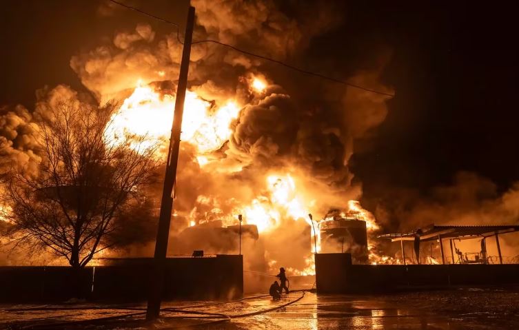 Rusia lanzó 45 drones en un gran ataque sobre Ucrania mientras Kiev reorganiza su gabinete de guerra