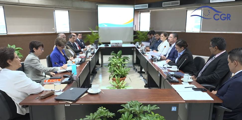 Presidente y contralora discutieron sobre ‘Ciudad Gobierno’ e instalación de escáneres sin llegar a acuerdo