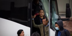 La ciudad de Nueva York entregará tarjeras prepagas para apoyar a las familias migrantes