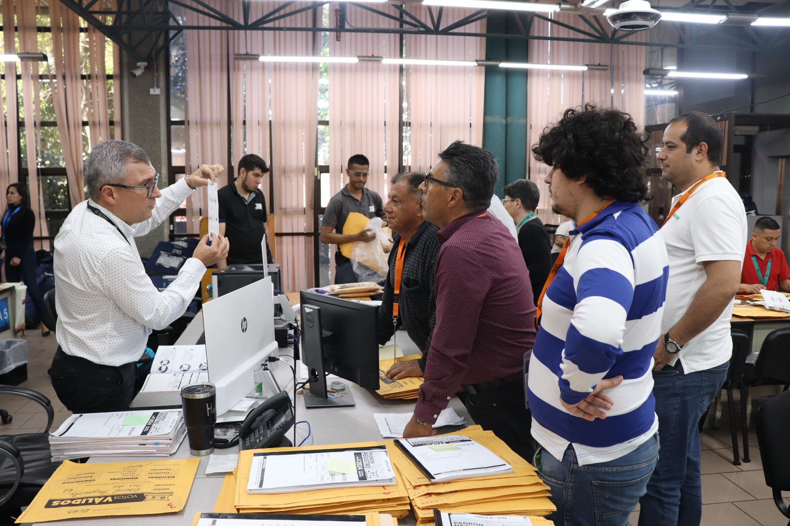 Partido cantonal ya celebra gane de alcaldía en Palmares y PUSC anuncia demanda de nulidad en Orotina