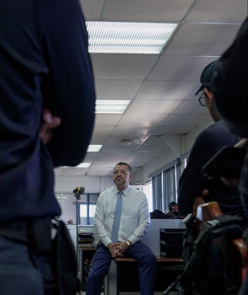 Presidente Chaves sostuvo reunión con oficiales de PCD tras reclamo de grupo ligado a la ANEP