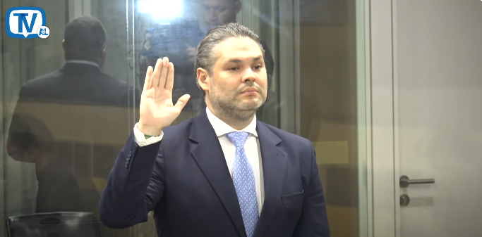 Ministro de Comunicación rechaza que se dieran órdenes de suspender publicidad en medios específicos