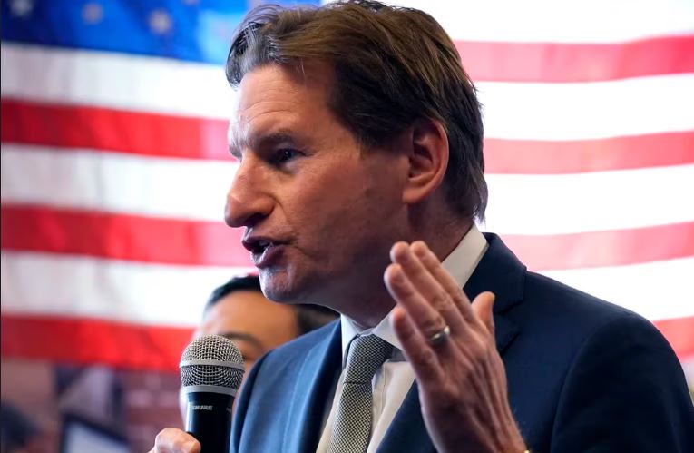Dean Phillips se bajó de la carrera presidencial en Estados Unidos y se allana el camino para Joe Biden