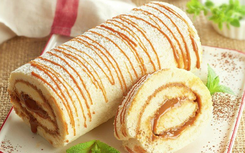 Recetas Semana Santa: Arrollado de Crema Pastelera con Higos