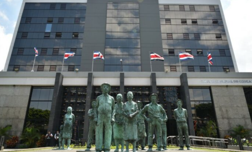 Banco Central: Riesgos externos impiden que ajuste en Tasa de Política Monetaria sea mayor