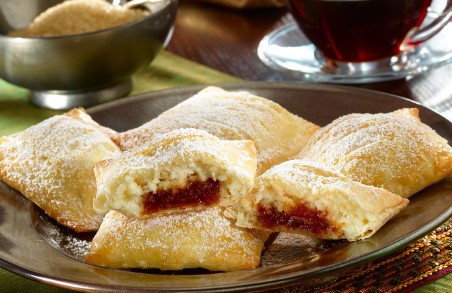 Recetas Semana Santa: Pañuelos rellenos de guayaba y queso
