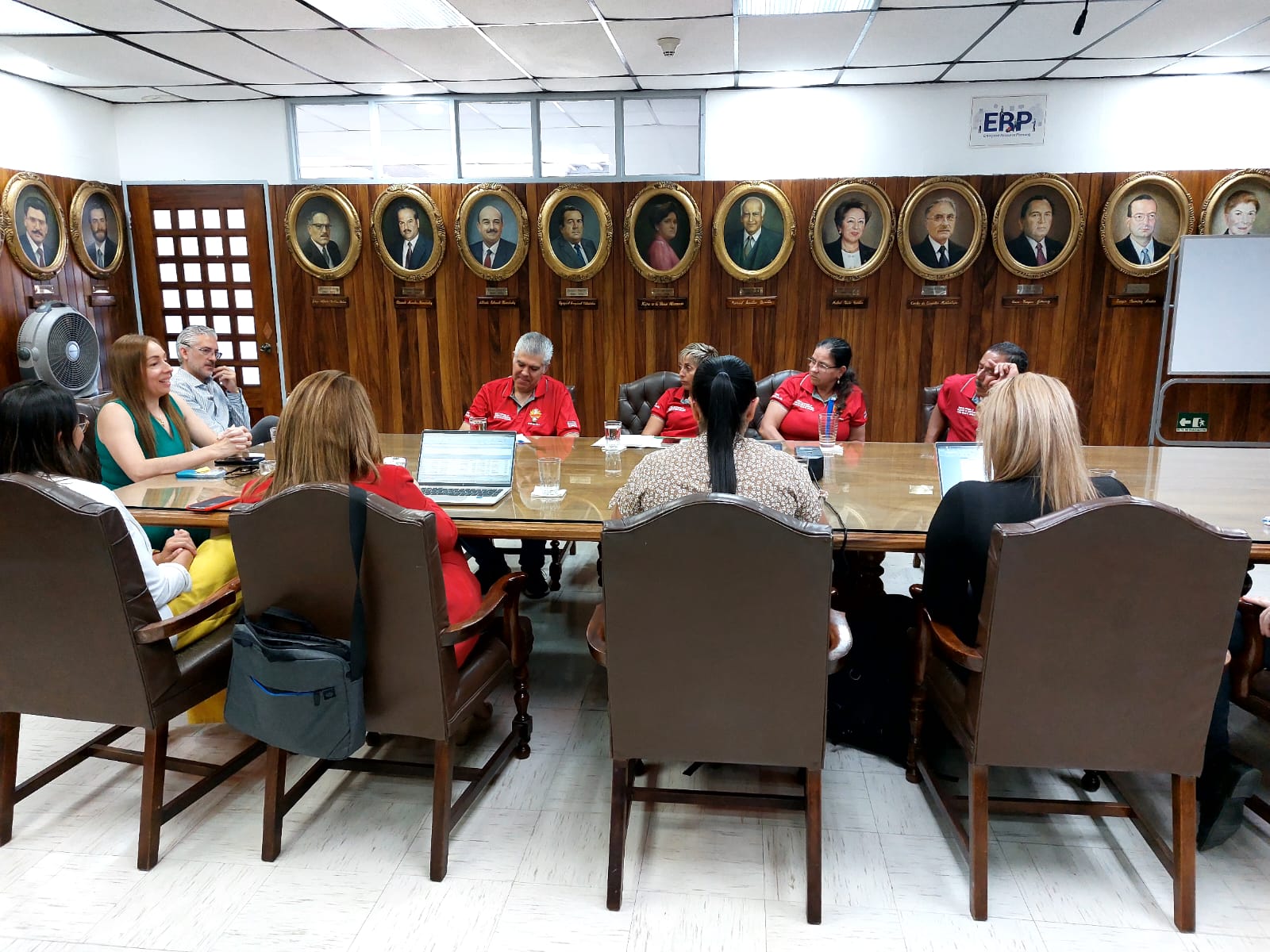 JPS y chanceros mantendrán reuniones para aclarar temas administrativos de vendedores tras manifestación