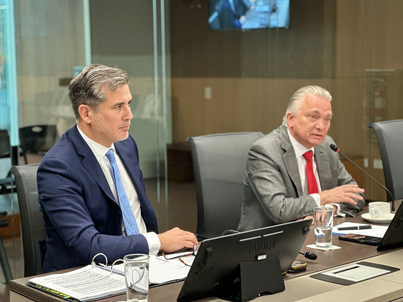 Canciller afirma que decreto sobre 5G es un tema comercial y no debería afectar relaciones entre países