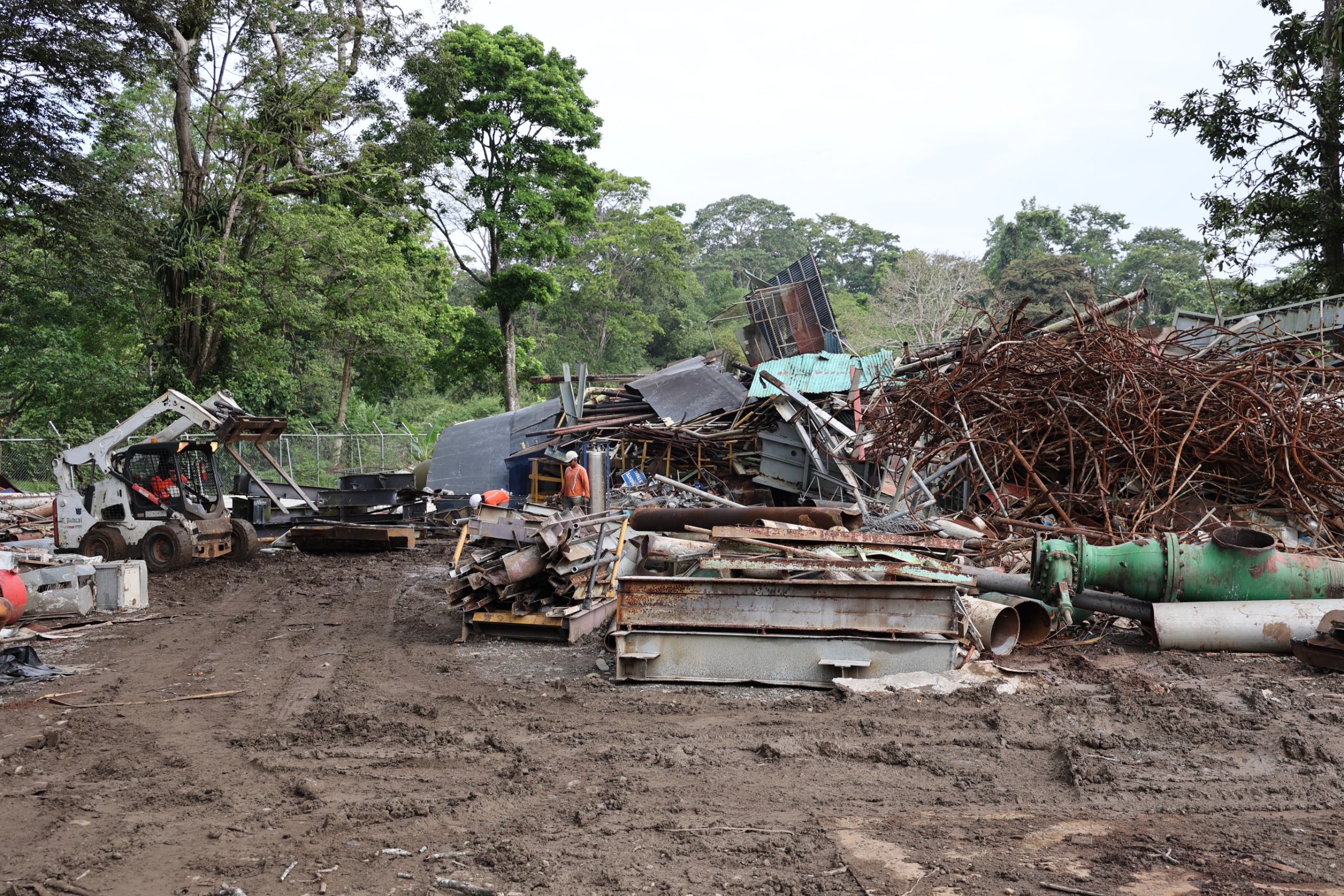 Recope anuncia que ganancias de ₡268 millones por remate de chatarra beneficiará precios para consumidores