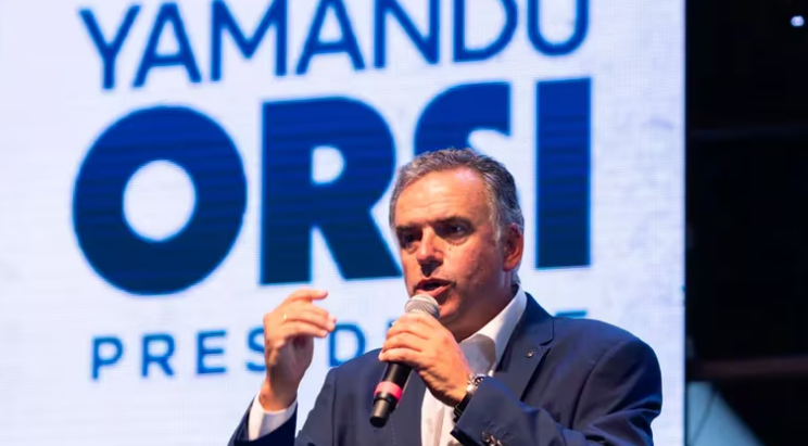Yamandú Orsi, el precandidato que impulsa José Mujica, lanzó su campaña para presidente de Uruguay