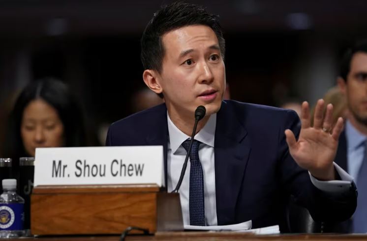 Ex empleados de TikTok dicen que la plataforma trabajó en estrecha colaboración con China pese a las afirmaciones de independencia