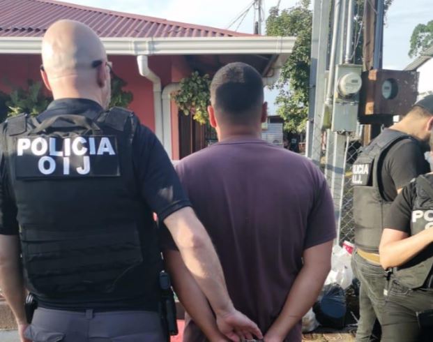 Detienen a sospechosos de homicidio que ocurrió frente a escuela en Paraíso