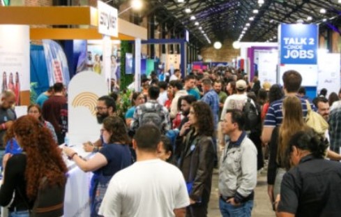 Multiligual Job Fair de CINDE cerró con la participación de 8 mil personas