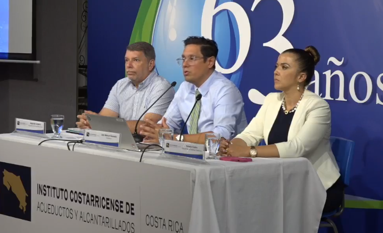 AyA asegura que “es imposible garantizar agua en un horario 24/7” por reducción de caudales en el GAM