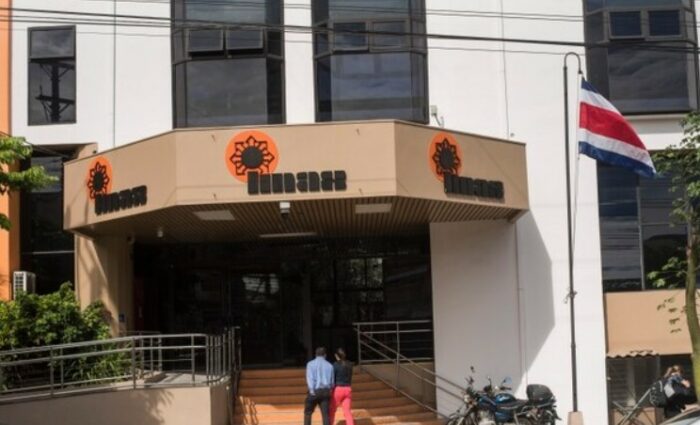 Suspenden aplicación de Directriz del IMAS sobre Redes de Cuido que debía entrar a regir esta semana