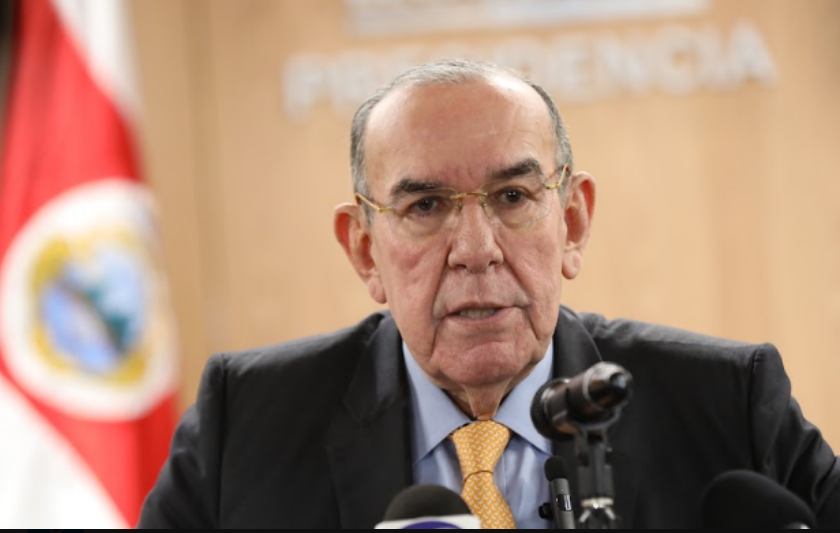 Rodrigo Arias consolida 26 de los 29 votos necesarios para ganar la Presidencia del Congreso