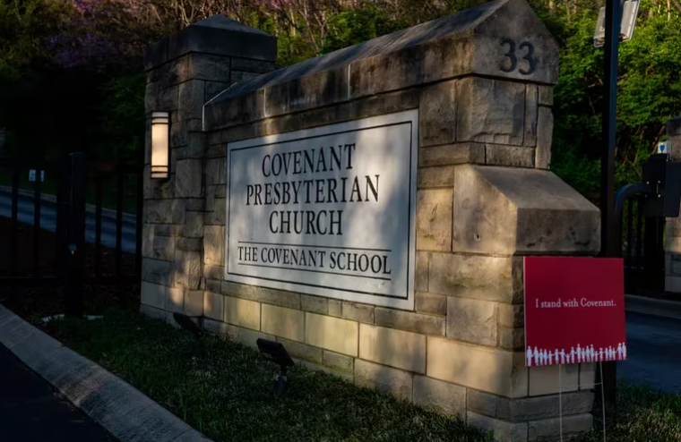 Tennessee aprobó un proyecto de ley que permitirá a los profesores portar armas de fuego en las escuelas