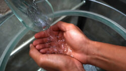 Vecinos de 5 comunidades afectadas por cortes de agua saldrán a manifestarse la próxima semana