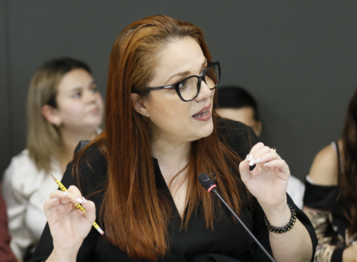 Diputada del PLN impulsa proyecto para que médicos especialistas de la CCSS puedan trasladarse al salario global