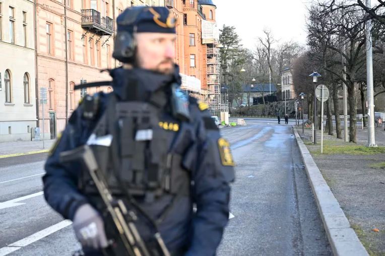 La Policía de Suecia investiga un tiroteo nocturno cerca de la Embajada de Israel en Estocolmo