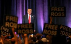 En un escenario intenso, Donald Trump pidió a los libertarios su voto para derrotar a Joe Biden y regresar a la Casa Blanca