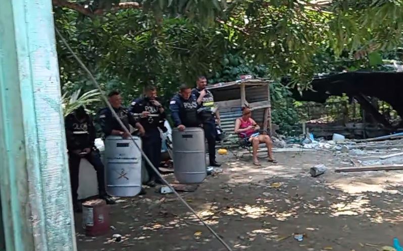 Ejecutan 11 órdenes de desalojo en Parcelas de Herradura