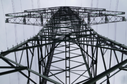 Sector productivo expresa dudas sobre ajuste en precio de electricidad para 2025 tras choques entre ICE y ARESEP
