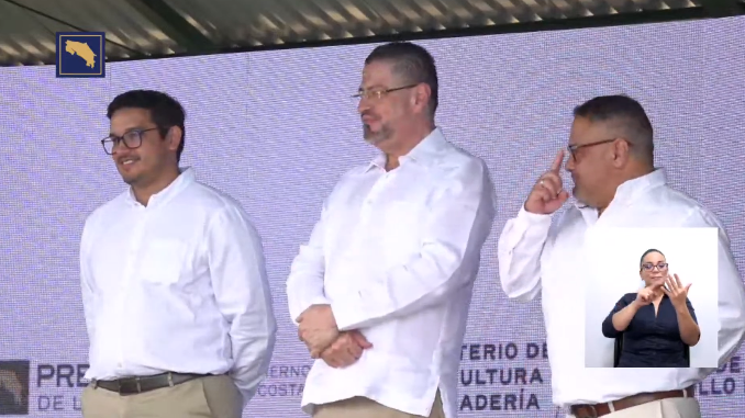 Gobierno pide al sector agropecuario ser ‘más productivo y competitivo’ tras marcha por tipo de cambio