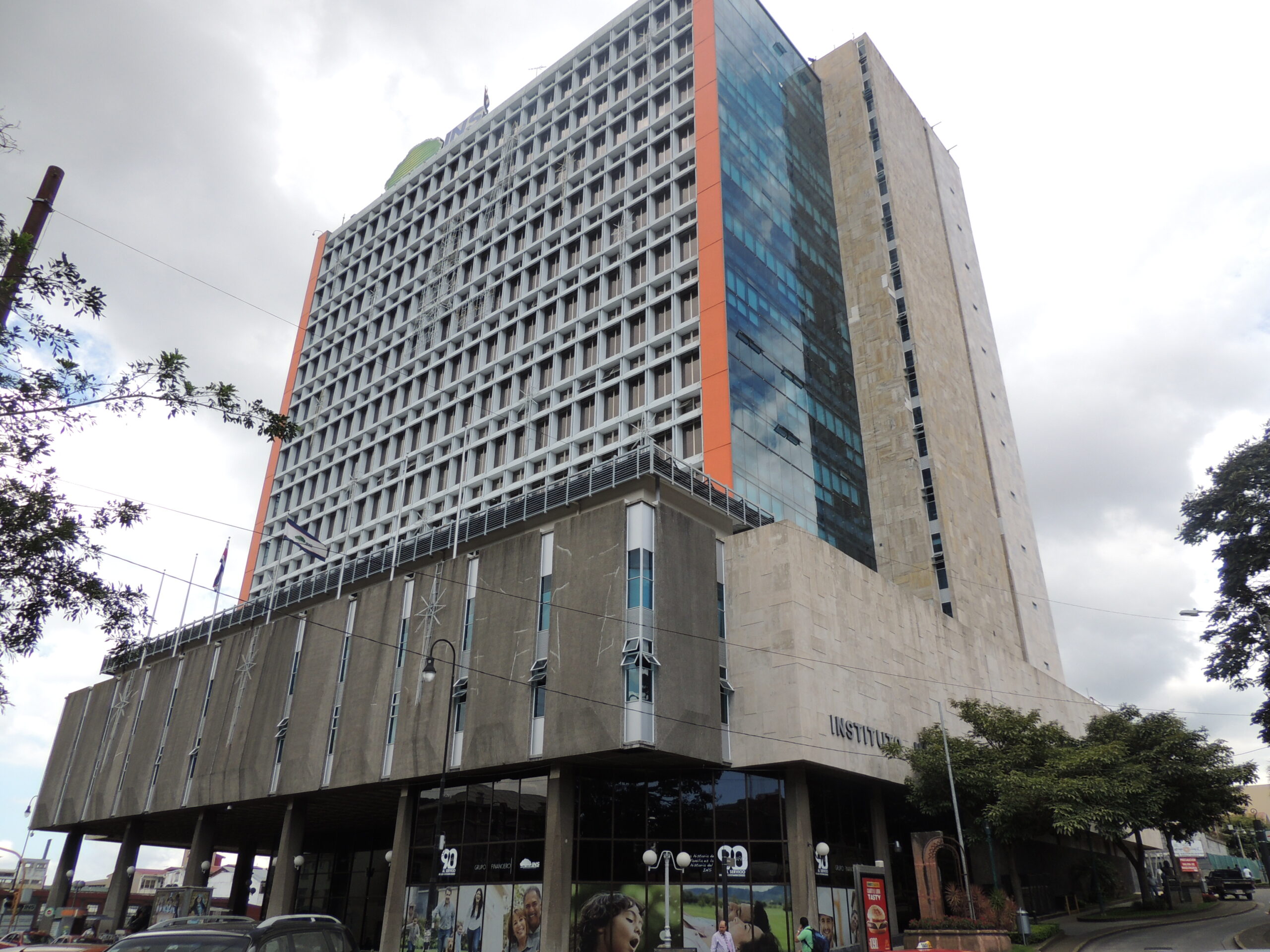 Presidente Chaves atribuyó destitución de expresidenta del INS a “una serie de eventos” que hicieron perder la confianza