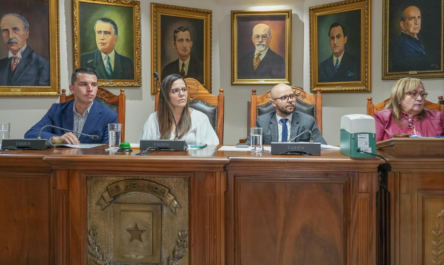 Concejo Municipal aprobó modificación presupuestaria para ajustar salario a alcalde de San José