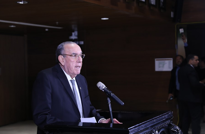 Presidente Legislativo afirma que cree en la figura del referéndum ‘siempre y cuando se apegue a la Ley’